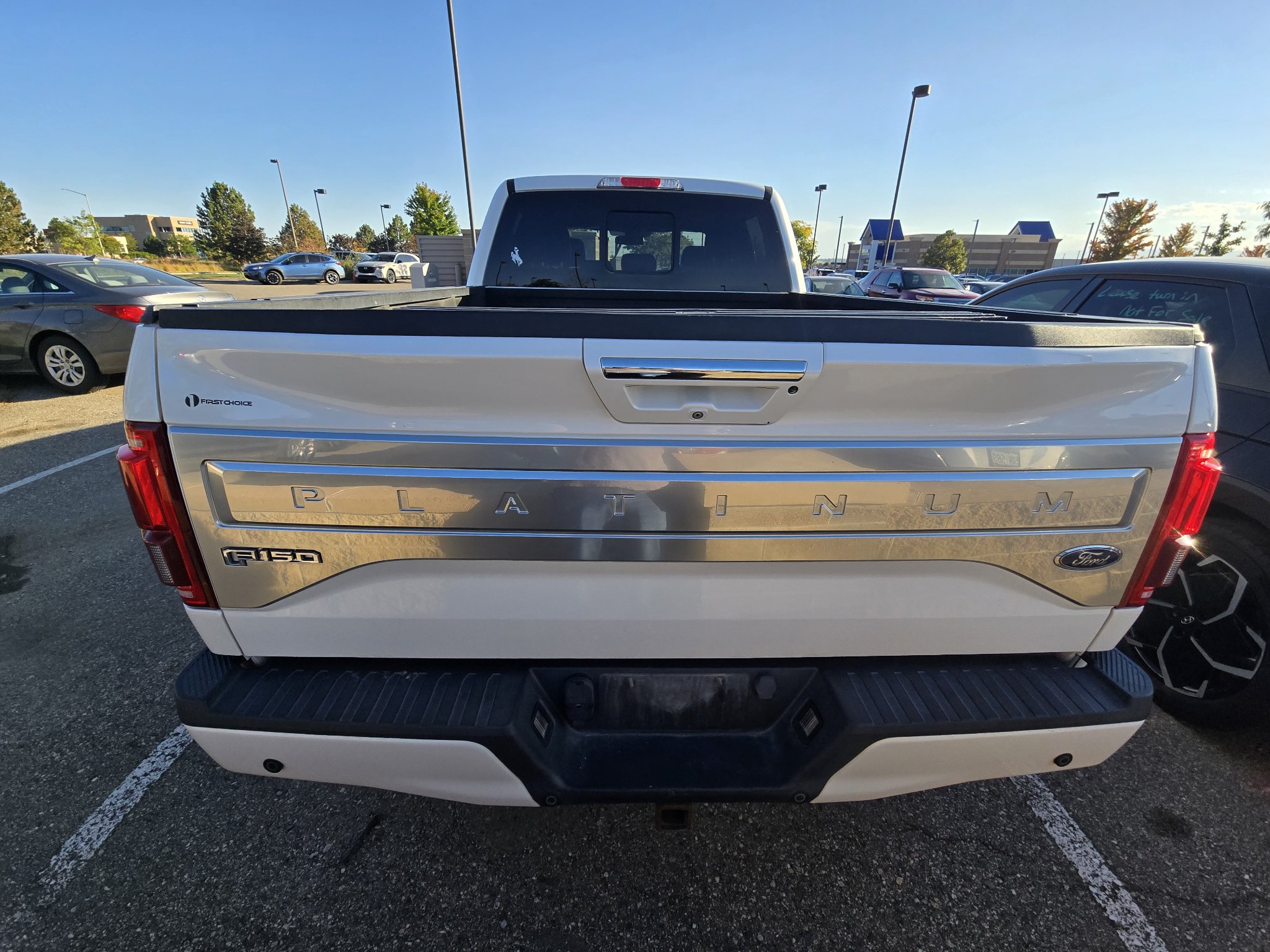 Used 2015 Ford F150 Platinum w/ Equipment Group 701A Luxury AWD/4WD image 15