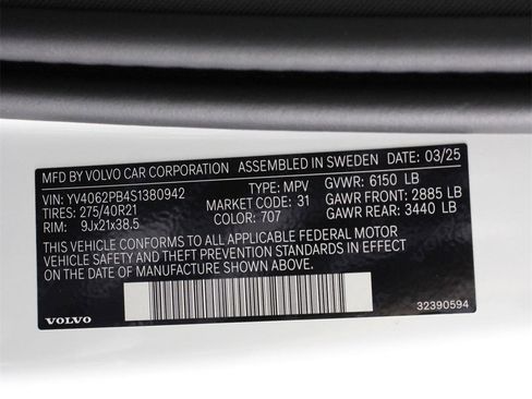 Certified 2025 Volvo XC90 B6 Plus w/ Protection Package Premier image 16