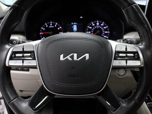 Used 2022 Kia Telluride EX w/ EX Premium Package image 32