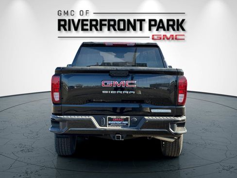 New 2025 GMC Sierra 1500 Elevation image 4