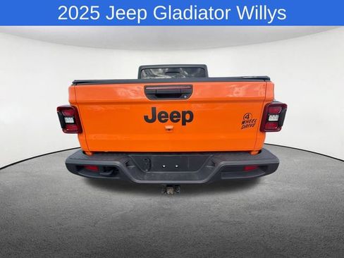 Used 2025 Jeep Gladiator Sport AWD/4WD image 15
