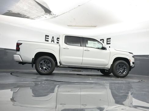 New 2025 Nissan Frontier SV w/ SV Convenience Package image 25