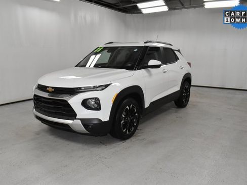 Certified 2023 Chevrolet TrailBlazer LT image 2
