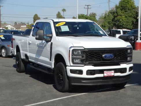 Used 2024 Ford F350 XLT w/ XLT Premium Package image 2