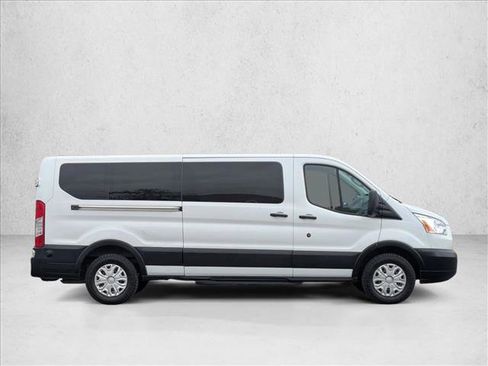 Used 2019 Ford Transit 350 XLT image 4