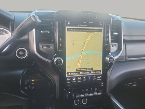 Used 2020 RAM 2500 Laramie w/ Night Edition image 12