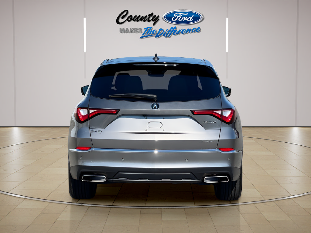 Used 2023 Acura MDX w/ Technology Package AWD/4WD image 4