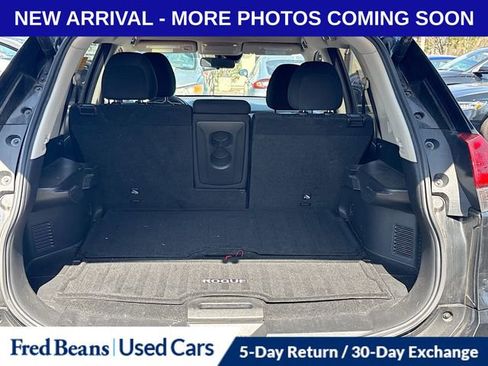 Used 2019 Nissan Rogue SV w/ Premium Package image 15
