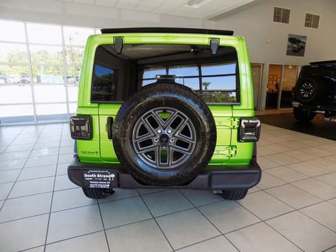 Certified 2025 Jeep Wrangler Unlimited Sport AWD/4WD image 6