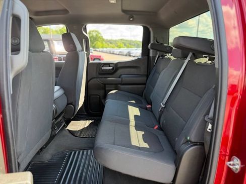 Used 2021 Chevrolet Silverado 1500 Custom Trail Boss w/ LPO, Dark Essentials Package AWD/4WD image 13