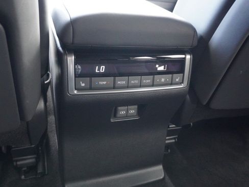Used 2024 Lexus GX 550 AWD/4WD image 37