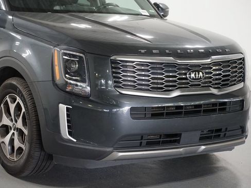 Used 2020 Kia Telluride EX w/ Towing Package FWD image 4