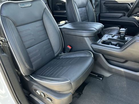 Used 2025 GMC Sierra 1500 AT4X AWD/4WD image 28