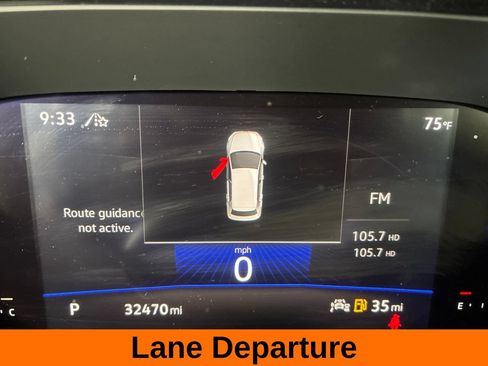 Used 2022 Volkswagen Taos SE w/ Panoramic Sunroof Package AWD/4WD image 16