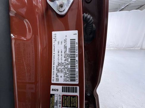 Used 2025 Toyota Tacoma TRD Off-Road AWD/4WD image 18