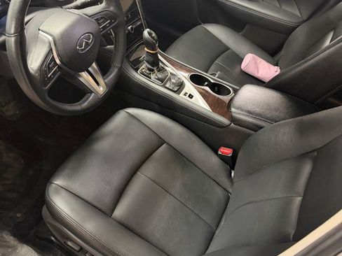 Used 2018 INFINITI Q50 Luxe w/ Essential Package (3.0T Luxe) AWD/4WD image 3