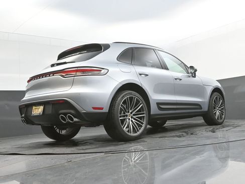 New 2026 Porsche Macan image 33