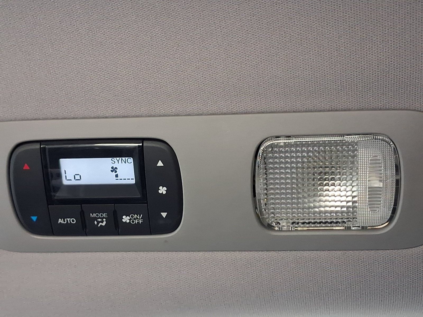 Used 2018 Honda Odyssey EX image 25