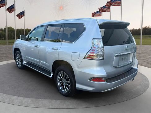 Used 2017 Lexus GX 460 Luxury AWD/4WD image 8