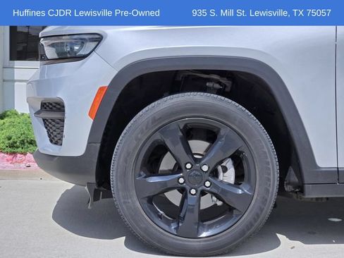 Certified 2023 Jeep Grand Cherokee Altitude RWD image 8