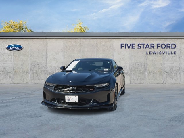 Used 2022 Chevrolet Camaro LT RWD image 3