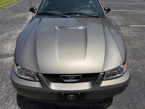 Used 2002 Ford Mustang Convertible RWD image 89