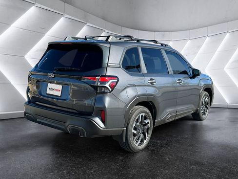 Used 2025 Subaru Forester Limited image 4