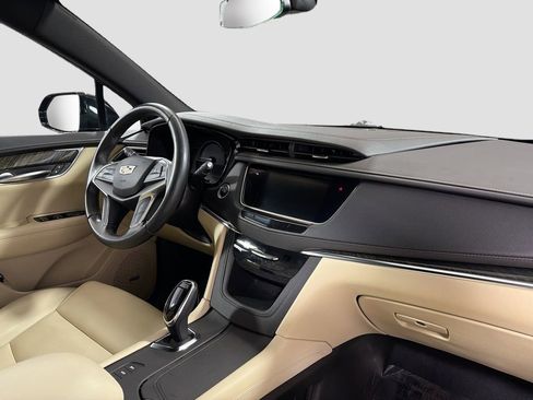 Used 2019 Cadillac XT5 AWD image 34