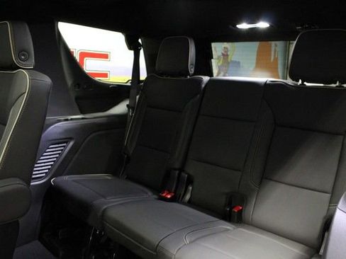 New 2026 GMC Yukon Elevation image 19