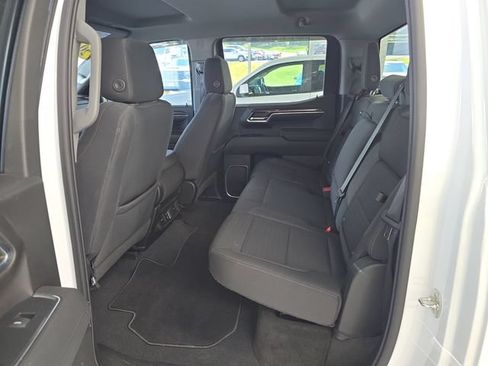 Used 2023 Chevrolet Silverado 1500 LT AWD/4WD image 10