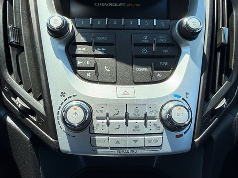 Used 2017 Chevrolet Equinox LT w/ Sport Edition FWD image 27