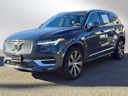Certified 2024 Volvo XC90 B6 Ultimate w/ Protection Package Premier image 3