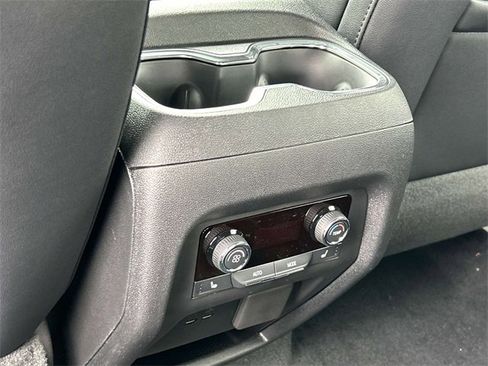 New 2026 Chevrolet Traverse RS image 15