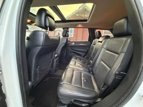 Used 2013 Jeep Grand Cherokee Limited w/ Advance Technology Group image 13