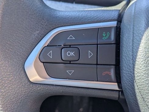 Used 2023 Jeep Compass Sport AWD/4WD image 14