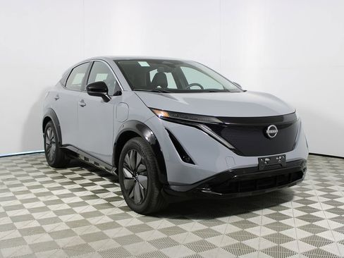 Used 2024 Nissan Ariya FWD image 28