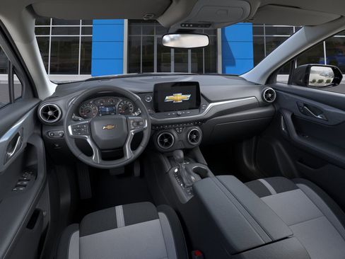 New 2025 Chevrolet Blazer LT w/ Convenience Package image 15