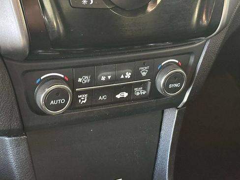 Used 2020 Acura ILX FWD image 34
