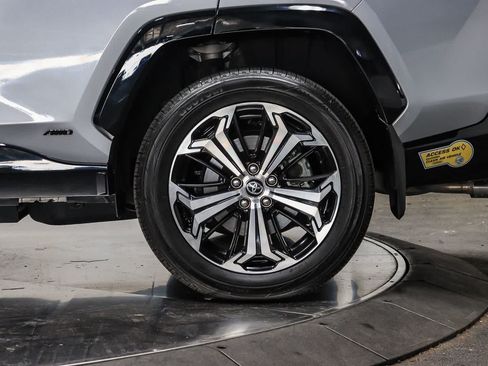 Certified 2022 Toyota RAV4 XSE w/ Weather Package AWD/4WD image 11