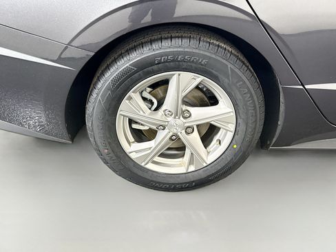Used 2020 Hyundai Sonata SE w/ Cargo Package FWD image 32