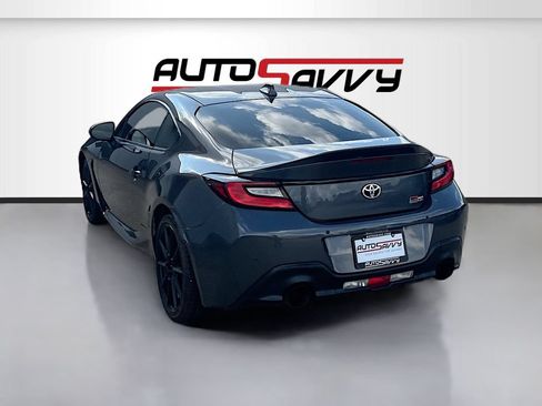 Used 2023 Toyota GR86 Premium w/ ALL Weather Mat Package (TMS) RWD image 5