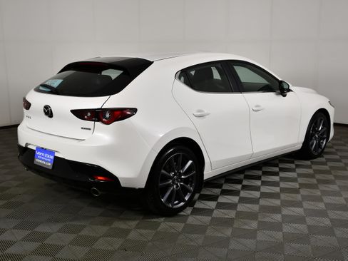 Used 2024 MAZDA MAZDA3 s FWD image 6