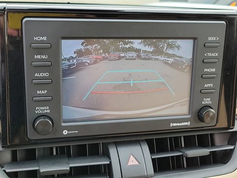 Used 2020 Toyota RAV4 XLE image 38