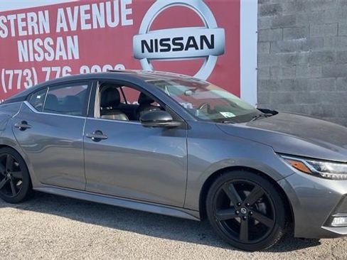 Used 2022 Nissan Sentra SR w/ SR Premium Package image 21