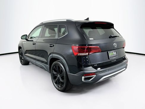 Used 2023 Volkswagen Taos SE w/ Black Wheel Package AWD/4WD image 5