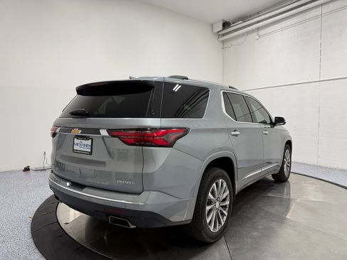 Used 2023 Chevrolet Traverse Premier image 7