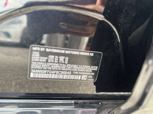 Used 2023 BMW 330i 330i w/ Driving Assistance Package image 18