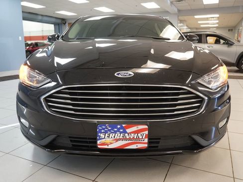 Used 2020 Ford Fusion SE image 15