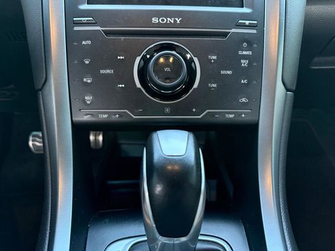 Used 2015 Ford Fusion Titanium image 9