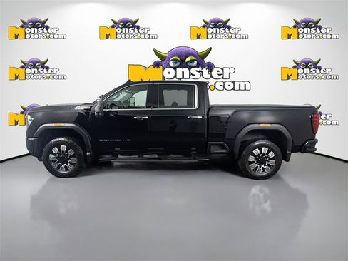 Used 2024 GMC Sierra 2500 Denali w/ Technology Package image 8